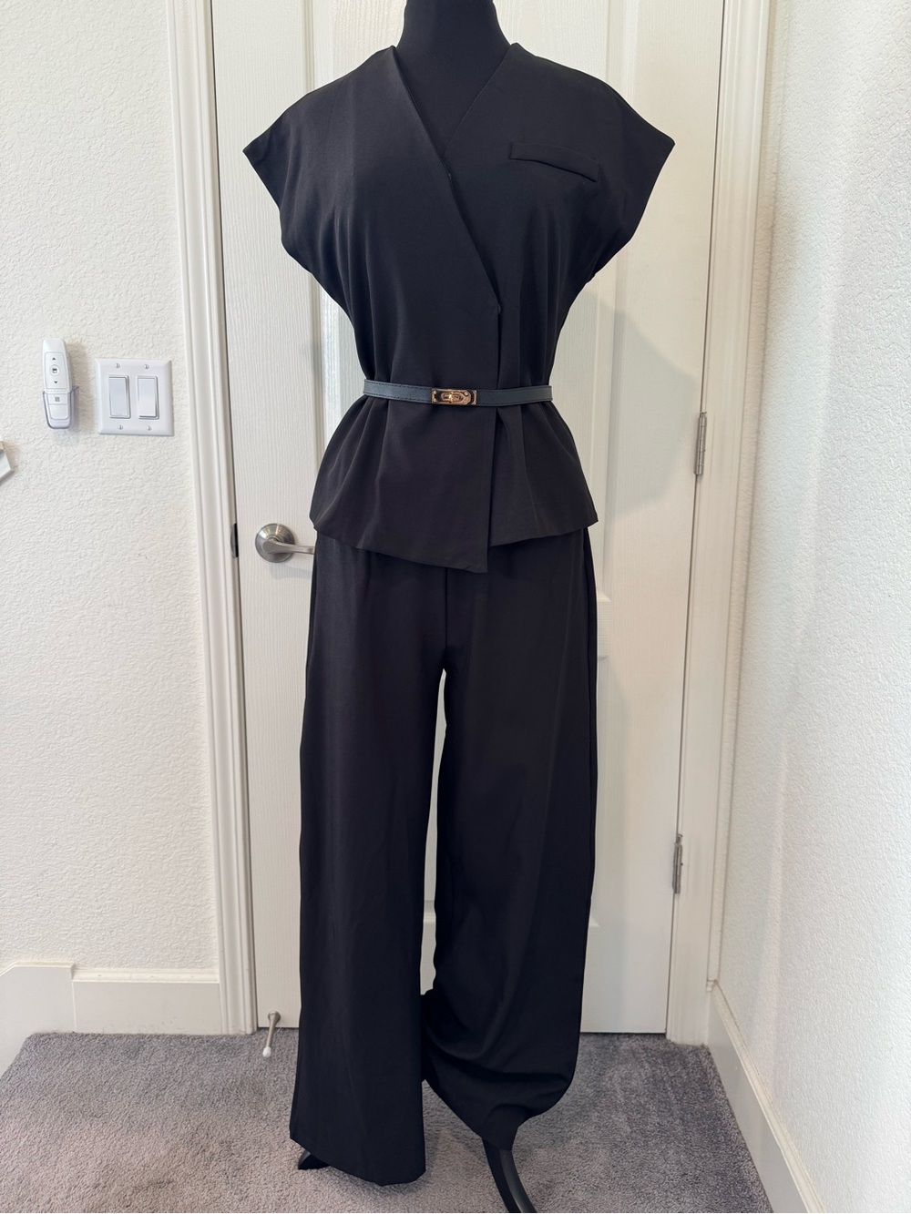 Black Two Piece Pants Set with Belt